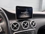 Mercedes-Benz A-klasse 180 Business Solution 2e Eigenaar,Dealer Onderhouden,Camera,Carplay,Stoelverw,123pk,Halfleder,Airco,Cruise,Lm velgen,Pdc V+A,6 Bak,N.A.P,Apk tot 03-2027