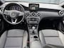 Mercedes-Benz A-klasse 180 Business Solution 2e Eigenaar,Dealer Onderhouden,Camera,Carplay,Stoelverw,123pk,Halfleder,Airco,Cruise,Lm velgen,Pdc V+A,6 Bak,N.A.P,Apk tot 03-2027