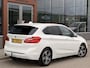 BMW 2-Serie Active Tourer 216d Centennial Sport Line | Pano | Trekhaak | Stoelverwarming | Cruise | Leder | Sfeerverlichting | Stoelverwarming | HUD |