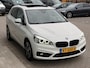 BMW 2-Serie Active Tourer 216d Centennial Sport Line | Pano | Trekhaak | Stoelverwarming | Cruise | Leder | Sfeerverlichting | Stoelverwarming | HUD |