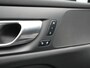 Volvo V60 T6 PHEV AWD Plus Bright 350pk Dealer O.H | Trekhaak Af Fabriek | Adaptive Cruise | Camera | Lederen Sportstoelen Memory & Verwarmd | Apple Carplay | Keyless | Google Assistant & Maps | Stuurverwarming | Pilot Assist | Virtual | Navigatie | DAB | 18"L.M | Plug In Hybrid |