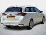 Toyota Auris Touring Sports 1.8 Hybrid Lease / Trekhaak / Panoramadak / Toyota Dealeronderhouden /  Achteruitrijcamera / Navi / Org NL /