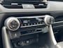 Toyota RAV4 2.5 Hybrid AWD Dynamic Plus | Eerste eigenaar, Leer, Parkeersensoren, 18 inch, Privacy glass, Keyless, CarPlay, 1.650KG Trekgewicht