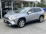 Toyota RAV4 2.5 Hybrid AWD Dynamic Plus | Eerste eigenaar, Leer, Parkeersensoren, 18 inch, Privacy glass, Keyless, CarPlay, 1.650KG Trekgewicht
