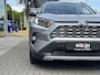 Toyota RAV4 2.5 Hybrid AWD Dynamic Plus | Eerste eigenaar, Leer, Parkeersensoren, 18 inch, Privacy glass, Keyless, CarPlay, 1.650KG Trekgewicht