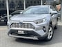 Toyota RAV4 2.5 Hybrid AWD Dynamic Plus | Eerste eigenaar, Leer, Parkeersensoren, 18 inch, Privacy glass, Keyless, CarPlay, 1.650KG Trekgewicht