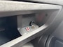 Opel Vivaro-e Combi Electric L2 75kWh 136pk | 9-persoons | Achterdeuren met ramen | Bluetooth radio | Auto Airco Pakket | Airco op tweede en derde zitrij | Climate control | Bestuurdersstoel comfort met armsteun | van €61.116 voor €46.996 incl. BTW rijklaar | TAXI ombouw mogelijk