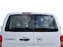 Opel Vivaro-e Combi Electric L2 75kWh 136pk | 9-persoons | Achterdeuren met ramen | Bluetooth radio | Auto Airco Pakket | Airco op tweede en derde zitrij | Climate control | Bestuurdersstoel comfort met armsteun | van €61.116 voor €46.996 incl. BTW rijklaar | TAXI ombouw mogelijk