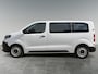 Opel Vivaro-e Combi Electric L2 75kWh 136pk | 9-persoons | Achterdeuren met ramen | Bluetooth radio | Auto Airco Pakket | Airco op tweede en derde zitrij | Climate control | Bestuurdersstoel comfort met armsteun | van €61.116 voor €46.996 incl. BTW rijklaar | TAXI ombouw mogelijk
