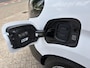 Opel Vivaro-e Combi Electric L2 75kWh 136pk | 9-persoons | Achterdeuren met ramen | Bluetooth radio | Auto Airco Pakket | Airco op tweede en derde zitrij | Climate control | Bestuurdersstoel comfort met armsteun | van €61.116 voor €46.996 incl. BTW rijklaar | TAXI ombouw mogelijk
