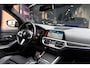 BMW 3-Serie Touring 318i High Executive M-Sport Pano / Camera / Ambi