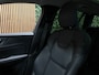 Volvo V60 T6 AWD Recharge Plus Bright | Schuifdak | Trekhaak | 360° Camera | Adaptieve Cruise Control | Stoelverwarming voor+achter | Stuurwielverwarming | Full LED Meesturende koplampen | Pilot Assist | Elektrische voorstoelen geheugen | Lederen bekleding | Zitting verlenging voorstoelen | 18 Inch | Google Infotainment | Keyless Drive | Parkeersensoren voor+achter | Elektrisch bedienbare achterklep | DAB Radio | Apple Carplay/Android Auto | Volvo On Call met mobiele App functie | Silver Dawn Metallic |