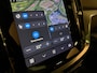 Volvo V60 T6 AWD Recharge Plus Bright | Schuifdak | Trekhaak | 360° Camera | Adaptieve Cruise Control | Stoelverwarming voor+achter | Stuurwielverwarming | Full LED Meesturende koplampen | Pilot Assist | Elektrische voorstoelen geheugen | Lederen bekleding | Zitting verlenging voorstoelen | 18 Inch | Google Infotainment | Keyless Drive | Parkeersensoren voor+achter | Elektrisch bedienbare achterklep | DAB Radio | Apple Carplay/Android Auto | Volvo On Call met mobiele App functie | Silver Dawn Metallic |