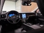 Volvo V60 T6 AWD Recharge Plus Bright | Schuifdak | Trekhaak | 360° Camera | Adaptieve Cruise Control | Stoelverwarming voor+achter | Stuurwielverwarming | Full LED Meesturende koplampen | Pilot Assist | Elektrische voorstoelen geheugen | Lederen bekleding | Zitting verlenging voorstoelen | 18 Inch | Google Infotainment | Keyless Drive | Parkeersensoren voor+achter | Elektrisch bedienbare achterklep | DAB Radio | Apple Carplay/Android Auto | Volvo On Call met mobiele App functie | Silver Dawn Metallic |