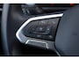 Volkswagen T-Cross 1.0 TSI Life Edition 95PK / 70kW, 60 maanden / 100.000km garantie, privacy glas, 16" 'Zurich' LMV met 4 seizoenenbanden, verwarmbare voorstoelen, 2-zone climatronic, adaptieve cruise control (ACC), regensensor, LED verlichting, grootlichtassistent (Light Assist), draadloos Apple Carplay & Android Auto, draadloze telefoonlader, navigatie, elektrisch verstel-, verwarm- en inklapbare buitenspiegels, parkeersensoren voor en achter (PDC), DAB+, variabele laadvloer etc.