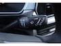 Volkswagen T-Cross 1.0 TSI Life Edition 95PK / 70kW, 60 maanden / 100.000km garantie, privacy glas, 16" 'Zurich' LMV met 4 seizoenenbanden, verwarmbare voorstoelen, 2-zone climatronic, adaptieve cruise control (ACC), regensensor, LED verlichting, grootlichtassistent (Light Assist), draadloos Apple Carplay & Android Auto, draadloze telefoonlader, navigatie, elektrisch verstel-, verwarm- en inklapbare buitenspiegels, parkeersensoren voor en achter (PDC), DAB+, variabele laadvloer etc.