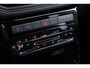 Volkswagen T-Cross 1.0 TSI Life Edition 95PK / 70kW, 60 maanden / 100.000km garantie, privacy glas, 16" 'Zurich' LMV met 4 seizoenenbanden, verwarmbare voorstoelen, 2-zone climatronic, adaptieve cruise control (ACC), regensensor, LED verlichting, grootlichtassistent (Light Assist), draadloos Apple Carplay & Android Auto, draadloze telefoonlader, navigatie, elektrisch verstel-, verwarm- en inklapbare buitenspiegels, parkeersensoren voor en achter (PDC), DAB+, variabele laadvloer etc.