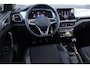 Volkswagen T-Cross 1.0 TSI Life Edition 95PK / 70kW, 60 maanden / 100.000km garantie, privacy glas, 16" 'Zurich' LMV met 4 seizoenenbanden, verwarmbare voorstoelen, 2-zone climatronic, adaptieve cruise control (ACC), regensensor, LED verlichting, grootlichtassistent (Light Assist), draadloos Apple Carplay & Android Auto, draadloze telefoonlader, navigatie, elektrisch verstel-, verwarm- en inklapbare buitenspiegels, parkeersensoren voor en achter (PDC), DAB+, variabele laadvloer etc.