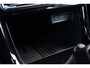 Volkswagen T-Cross 1.0 TSI Life Edition 95PK / 70kW, 60 maanden / 100.000km garantie, privacy glas, 16" 'Zurich' LMV met 4 seizoenenbanden, verwarmbare voorstoelen, 2-zone climatronic, adaptieve cruise control (ACC), regensensor, LED verlichting, grootlichtassistent (Light Assist), draadloos Apple Carplay & Android Auto, draadloze telefoonlader, navigatie, elektrisch verstel-, verwarm- en inklapbare buitenspiegels, parkeersensoren voor en achter (PDC), DAB+, variabele laadvloer etc.