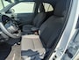 Toyota Yaris Cross 1.5 Hybrid 115 First Edition uit 2025 Rijklaar + Fabrieksgarantie Henk Jongen Auto's in Helmond,  al 50 jaar service zoals 't hoort!