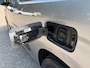 Fiat E-Doblò L1 50 kWh 136pk | 8 jaar garantie | 0% financial lease | 2-zits | Houten afwerking laadruimte | NAVI | Apple Carplay | Android Auto | Multimedia | Digital cockpit | Stuurwielbediening | Achteruitrijcamera | Parkeersensoren voor en achter | Dode hoek detectie | Licht- en regensensor | Mistlampen | Elektrisch inklapbare spiegels | Stoelverwarming | van €31.925 voor €27.795 ex. BTW rijklaar
