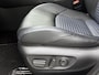 Toyota RAV4 2.5 Hybrid AWD Bi-Tone Innovation Pack | BTW Voertuig | Schuif/Kantel Dak | JBL | Dodehoek detectie | 360 Camera + camera binnenspiegel | Stoelverwarming | Parkeersensoren voor+achter | Elektrische Achterklep |