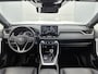 Toyota RAV4 2.5 Hybrid AWD Bi-Tone Innovation Pack | BTW Voertuig | Schuif/Kantel Dak | JBL | Dodehoek detectie | 360 Camera + camera binnenspiegel | Stoelverwarming | Parkeersensoren voor+achter | Elektrische Achterklep |