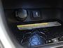 Toyota RAV4 2.5 Hybrid AWD Bi-Tone Innovation Pack | BTW Voertuig | Schuif/Kantel Dak | JBL | Dodehoek detectie | 360 Camera + camera binnenspiegel | Stoelverwarming | Parkeersensoren voor+achter | Elektrische Achterklep |