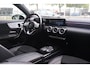 Mercedes-Benz A-klasse A 180 AMG-Line | Memory | Sfeer | Camera | Pano | Multibeam | Keyless | Cruise | Climate