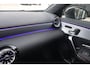 Mercedes-Benz A-klasse A 180 AMG-Line | Memory | Sfeer | Camera | Pano | Multibeam | Keyless | Cruise | Climate