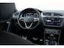Volkswagen Tiguan 1.5 TSI R-Line Business+ | Panorama dak | Trekhaak |