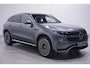 Mercedes-Benz EQC 400 4MATIC AMG Line 80 kWh 1e eigen. NAP Navigatie Excellence-pack Premium-Pack Rijassist-Pack wegklapbare-trekhaak 21"-lmv ECC ACC schuif/kantel-dak MEMO Sportstoelen half leder verwarmd 4-zone clima sfeerverlichting PDC v+a 360 camera Apple HUD