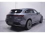 Mercedes-Benz EQC 400 4MATIC AMG Line 80 kWh 1e eigen. NAP Navigatie Excellence-pack Premium-Pack Rijassist-Pack wegklapbare-trekhaak 21"-lmv ECC ACC schuif/kantel-dak MEMO Sportstoelen half leder verwarmd 4-zone clima sfeerverlichting PDC v+a 360 camera Apple HUD