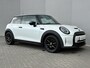 MINI Mini Electric Classic 33 kWh / SOH 100% / Premium Go Pakket / Achteruitrijcamera / Apple Carplay/Android Auto / Navigatie / Stoelverwarming /