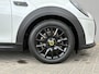 MINI Mini Electric Classic 33 kWh / SOH 100% / Premium Go Pakket / Achteruitrijcamera / Apple Carplay/Android Auto / Navigatie / Stoelverwarming /