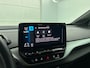 Volkswagen ID.4 Life 77 kWh Automaat SOH 90% Navigatie Apple Carplay/Android Auto Adaptive Cruise Control Parkeersensoren Stoel- en stuurverwarming Full Led Climate Control Lichtmetalen velgen
