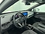 Volkswagen ID.4 Life 77 kWh Automaat SOH 90% Navigatie Apple Carplay/Android Auto Adaptive Cruise Control Parkeersensoren Stoel- en stuurverwarming Full Led Climate Control Lichtmetalen velgen
