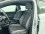 Volkswagen ID.4 Life 77 kWh Automaat SOH 90% Navigatie Apple Carplay/Android Auto Adaptive Cruise Control Parkeersensoren Stoel- en stuurverwarming Full Led Climate Control Lichtmetalen velgen