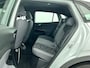 Volkswagen ID.4 Life 77 kWh Automaat SOH 90% Navigatie Apple Carplay/Android Auto Adaptive Cruise Control Parkeersensoren Stoel- en stuurverwarming Full Led Climate Control Lichtmetalen velgen
