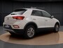 Volkswagen T-Roc 1.5 TSI Life | Stoelverwarming | Parkeerhulp | Spiegelpakket | Carplay | Getint Glas |