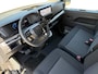 Peugeot e-Expert Combi L3 75kWh 136pk | 9-persoons | Achterdeuren met ramen | Extra getinte ramen uitschuifbaar | Auto Airco Pakket | Airco op tweede en derde zitrij | Climate control | Mistlampen | Multimedia | NAVI | Apple Carplay | Android Auto | Bestuurdersstoel comfort met armsteun | Voor en achterbumper meegespoten in lakkleur | Trekhaak | van €67.969 voor €53.015 incl. BTW rijklaar | TAXI ombouw mogelijk