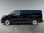 Peugeot e-Expert Combi L3 75kWh 136pk | 9-persoons | Achterdeuren met ramen | Extra getinte ramen uitschuifbaar | Auto Airco Pakket | Airco op tweede en derde zitrij | Climate control | Mistlampen | Multimedia | NAVI | Apple Carplay | Android Auto | Bestuurdersstoel comfort met armsteun | Voor en achterbumper meegespoten in lakkleur | Trekhaak | van €67.969 voor €53.015 incl. BTW rijklaar | TAXI ombouw mogelijk