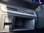 Peugeot e-Expert Combi L3 75kWh 136pk | 9-persoons | Achterdeuren met ramen | Extra getinte ramen uitschuifbaar | Auto Airco Pakket | Airco op tweede en derde zitrij | Climate control | Mistlampen | Multimedia | NAVI | Apple Carplay | Android Auto | Bestuurdersstoel comfort met armsteun | Voor en achterbumper meegespoten in lakkleur | Trekhaak | van €67.969 voor €53.015 incl. BTW rijklaar | TAXI ombouw mogelijk