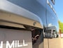 Peugeot e-Expert Combi L3 75kWh 136pk | 9-persoons | Achterdeuren met ramen | Extra getinte ramen uitschuifbaar | Auto Airco Pakket | Airco op tweede en derde zitrij | Climate control | Mistlampen | Multimedia | NAVI | Apple Carplay | Android Auto | Bestuurdersstoel comfort met armsteun | Voor en achterbumper meegespoten in lakkleur | Trekhaak | van €67.969 voor €53.015 incl. BTW rijklaar | TAXI ombouw mogelijk