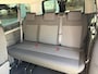 Peugeot e-Expert Combi L3 75kWh 136pk | 9-persoons | Achterdeuren met ramen | Extra getinte ramen uitschuifbaar | Auto Airco Pakket | Airco op tweede en derde zitrij | Climate control | Mistlampen | Multimedia | NAVI | Apple Carplay | Android Auto | Bestuurdersstoel comfort met armsteun | Voor en achterbumper meegespoten in lakkleur | Trekhaak | van €67.969 voor €53.015 incl. BTW rijklaar | TAXI ombouw mogelijk