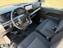 Peugeot e-Expert Combi L3 75kWh 136pk | 9-persoons | Achterdeuren met ramen | Extra getinte ramen uitschuifbaar | Auto Airco Pakket | Airco op tweede en derde zitrij | Climate control | Mistlampen | Multimedia | NAVI | Apple Carplay | Android Auto | Bestuurdersstoel comfort met armsteun | Voor en achterbumper meegespoten in lakkleur | Trekhaak | van €67.969 voor €53.015 incl. BTW rijklaar | TAXI ombouw mogelijk