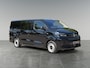 Peugeot e-Expert Combi L3 75kWh 136pk | 9-persoons | Achterdeuren met ramen | Extra getinte ramen uitschuifbaar | Auto Airco Pakket | Airco op tweede en derde zitrij | Climate control | Mistlampen | Multimedia | NAVI | Apple Carplay | Android Auto | Bestuurdersstoel comfort met armsteun | Voor en achterbumper meegespoten in lakkleur | Trekhaak | van €67.969 voor €53.015 incl. BTW rijklaar | TAXI ombouw mogelijk
