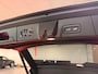 Volvo V90 T8 AWD Plus Dark Long Range | Schuifdak | Harman Kardon | 455pk | Adaptieve Cruise Control | Stoelverwarming voor+achter | Stuurwielverwarming | 19 Inch | Full LED Meesturende koplampen | Pilot Assist | BLIS Dode Hoek Detectie | Elektrische voorstoelen geheugen | R-Design Contourstoelen Nappa Leder met wit stiksel en bies | Zitting verlenging voorstoelen | Lederen Dashboard | Keyless Drive | Parkeersensoren voor+achter | Privacy Glass | Elektrisch bedienbare achterklep | Geïntegreerde zongordijnen achterportieren | Verlichte instaplijsten | DAB Radio | Apple Carplay/Android Auto | Volvo On Call met mobiele App functie | Denim Blue Black Metallic |