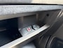 Peugeot e-Expert Combi L2 75kWh 136pk | 9-persoons | Achterdeuren met ramen | Multimedia | NAVI | Apple Carplay | Android Auto | Achteruitrijcamera | Bestuurdersstoel comfort met armsteun | 17 inch design doppen op stalen velg | van €62.595 voor €48.205 incl. BTW rijklaar | TAXI ombouw mogelijk