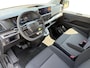 Peugeot e-Expert Combi L2 75kWh 136pk | 9-persoons | Achterdeuren met ramen | Multimedia | NAVI | Apple Carplay | Android Auto | Achteruitrijcamera | Bestuurdersstoel comfort met armsteun | 17 inch design doppen op stalen velg | van €62.595 voor €48.205 incl. BTW rijklaar | TAXI ombouw mogelijk